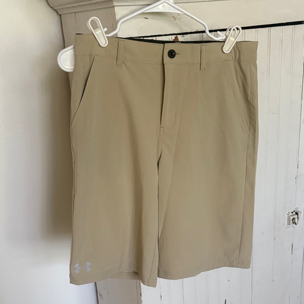 Boys (18) Under Armour Khakis